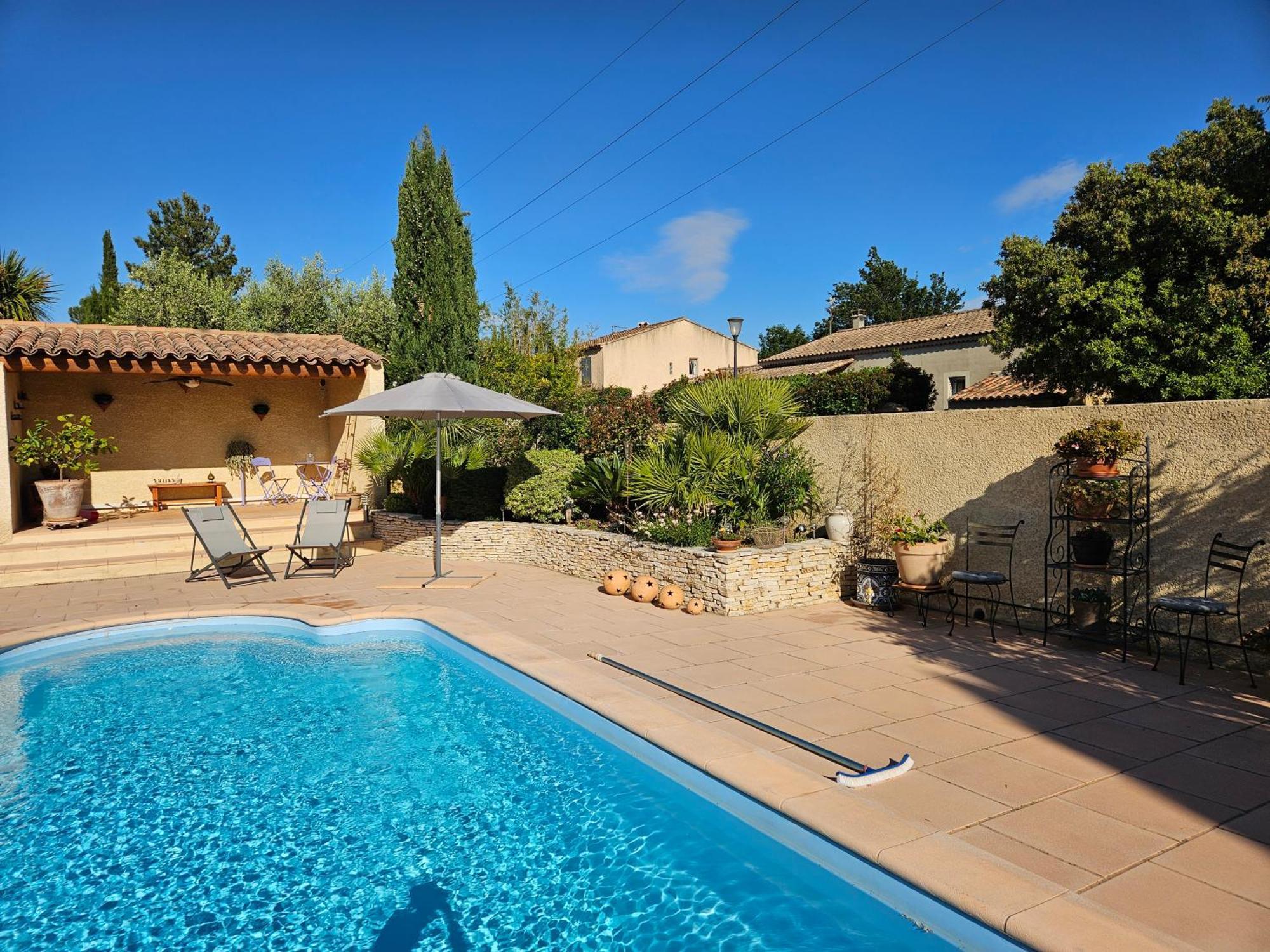 Villa Au Pied Du Massif Des Costes Pélissanne Exterior foto